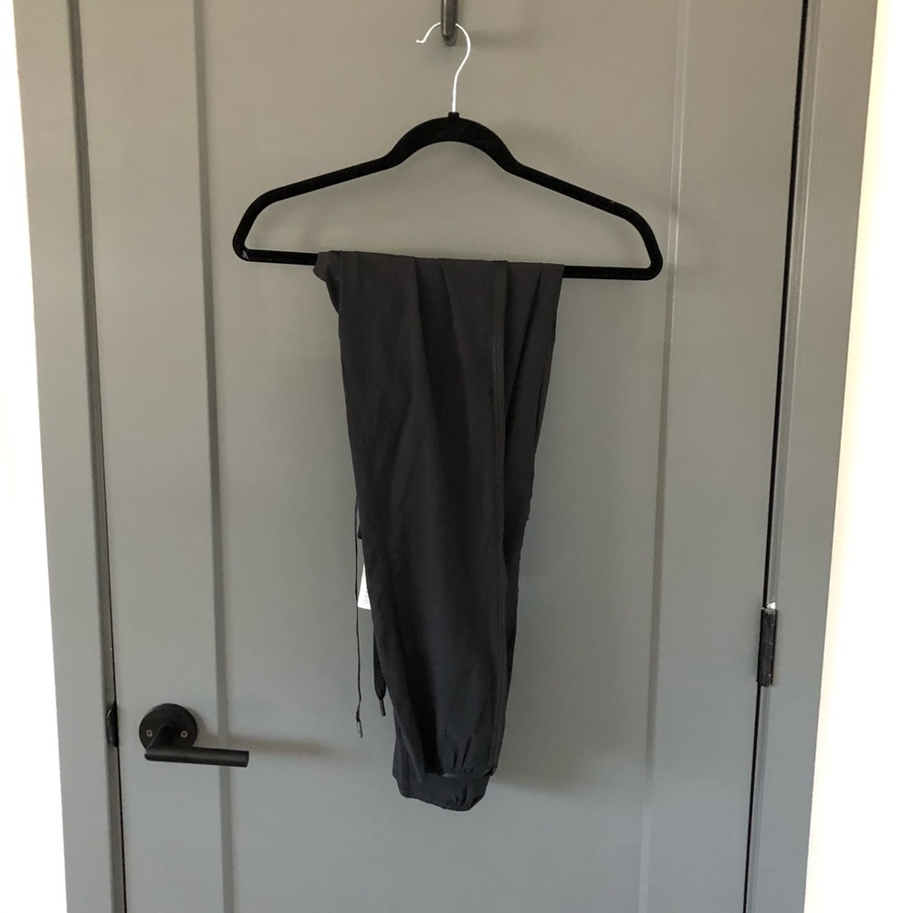 Lululemon black jogger style dress pant